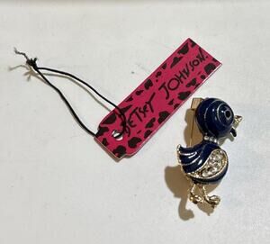 New Betsey Johnson Bird Pin Brooch Pendant Beautiful 1-1/4” Bling